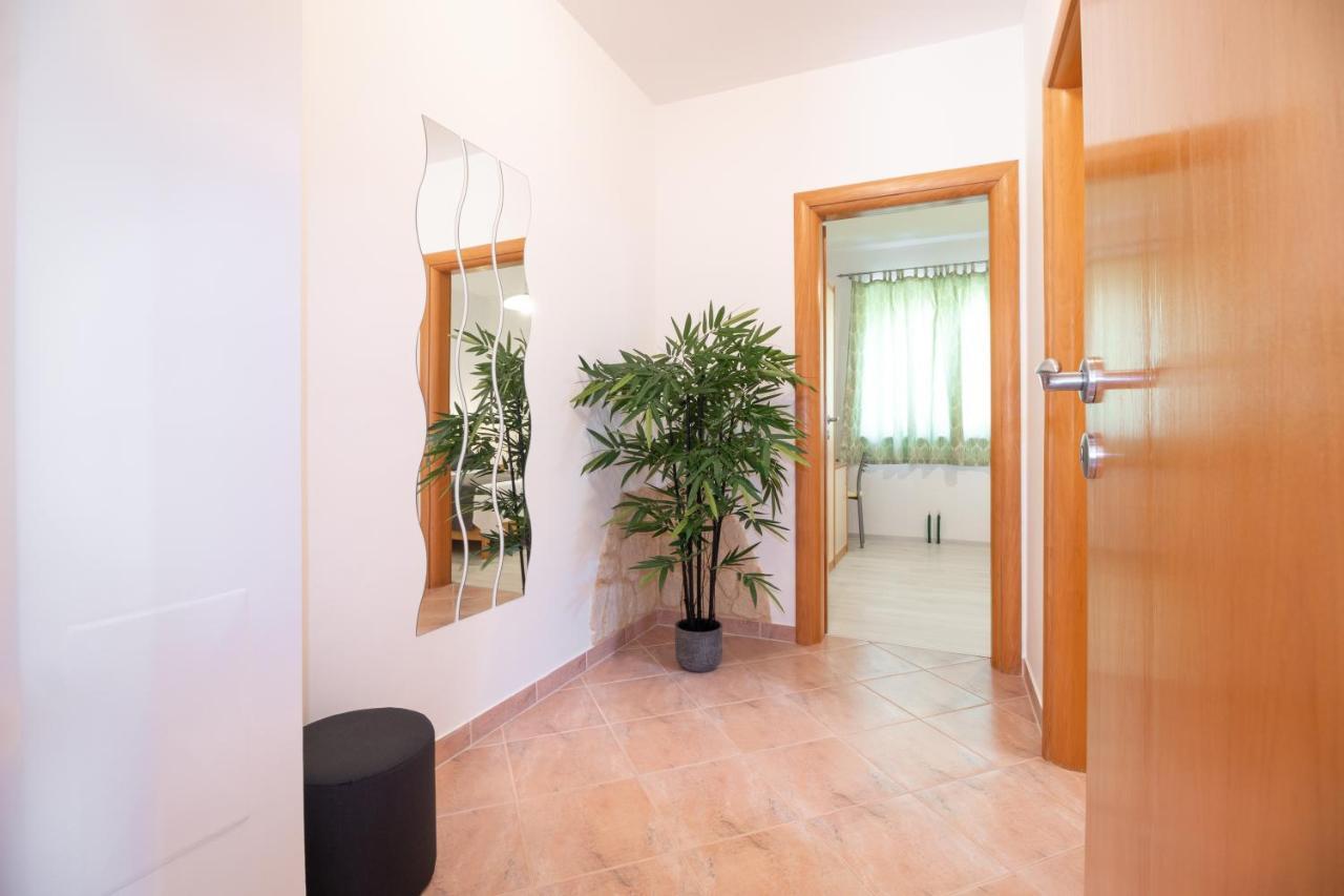 Apartments Gracia Baska  Exterior photo